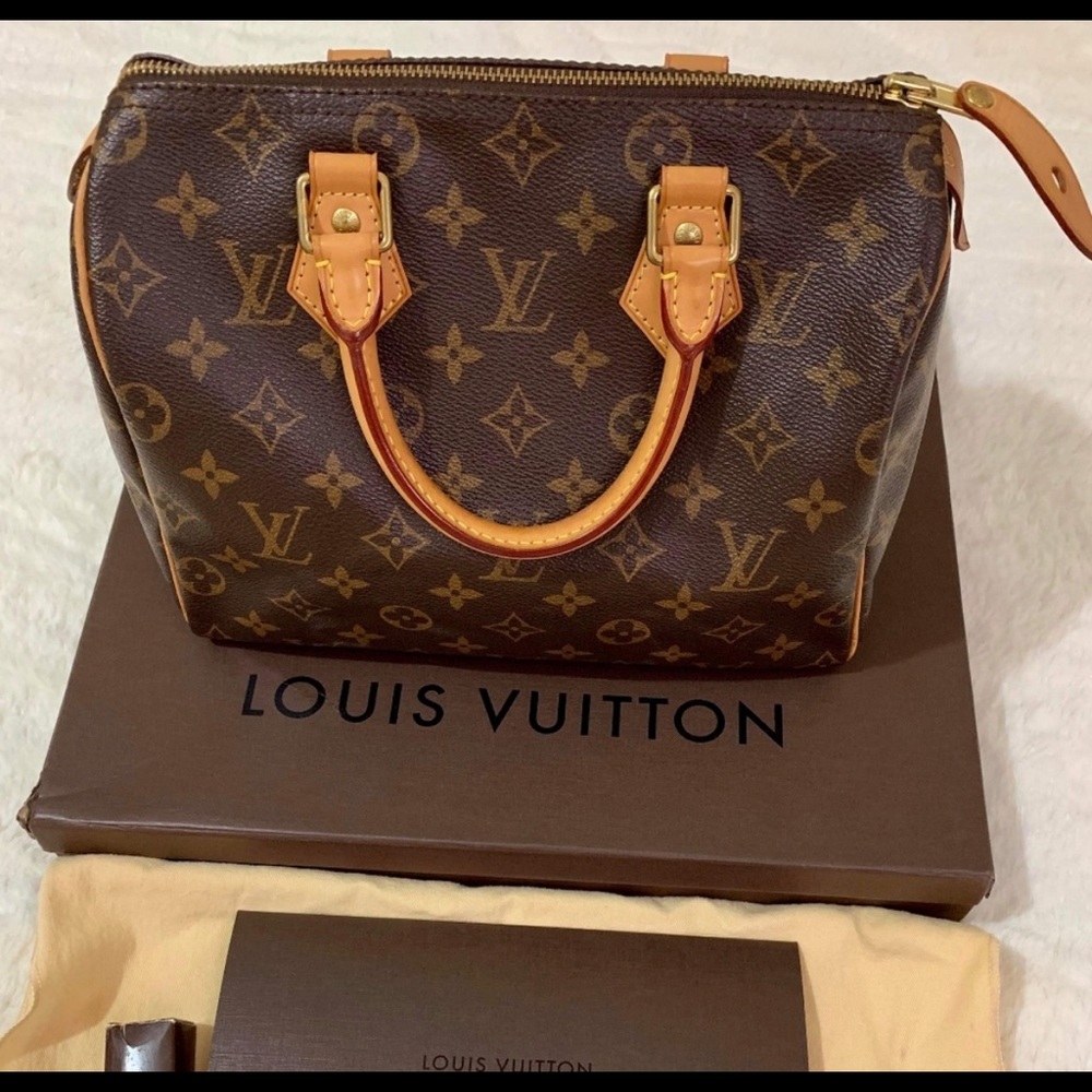 Louis Vuitton Speedy 25 ✨SOLD✨